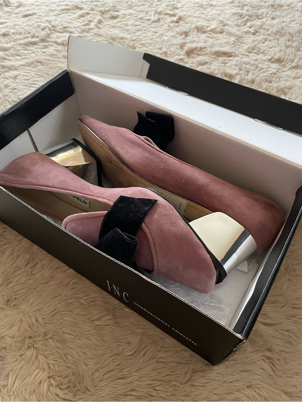 Karl Lagerfeld Mauve Suede Bow Block-Heel Pumps